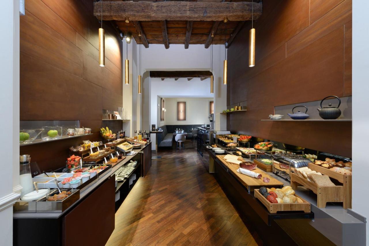Hotel Metropolitan Bologna Bagian luar foto